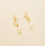 Olivia Pearl and Crystal Earrings / Gold
