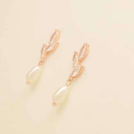 Olivia Pearl and Crystal Earrings / Rose Gold