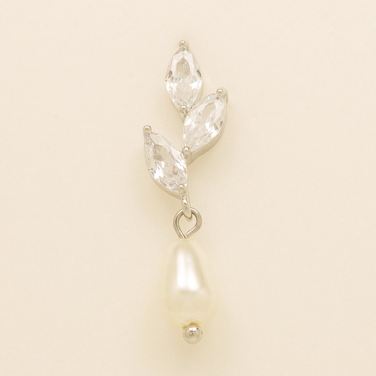 Olivia Pearl and Crystal Wedding Jewellery Set in Silver photo 12