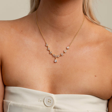 Belle Crystal Necklace / Gold