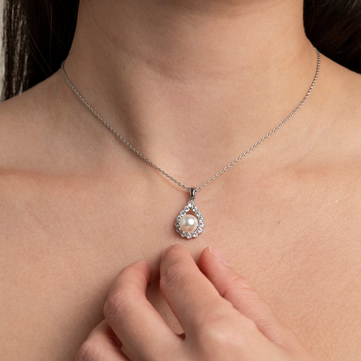 Jude Pearl and Crystal Wedding Necklace / Silver