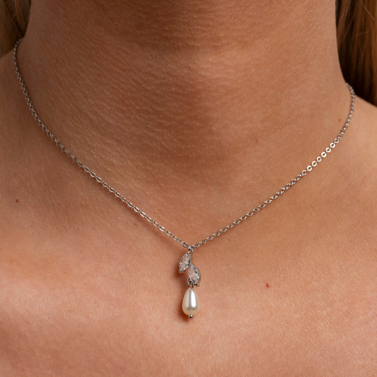 Olivia Pearl and Crystal Wedding Jewellery Set in Silver photo 7
